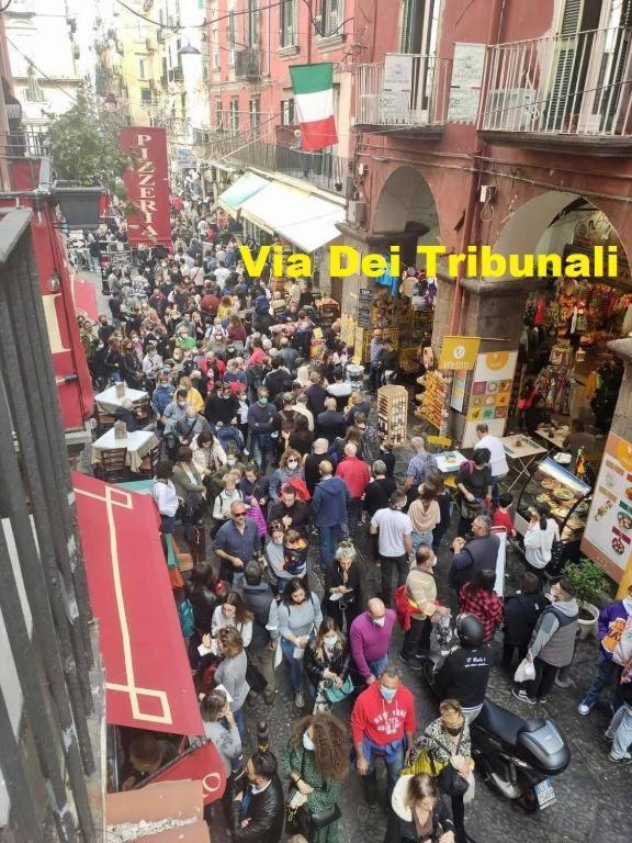 La Dimora Dei Sogni Sedil Capuano Home Suite Napoli Bagian luar foto