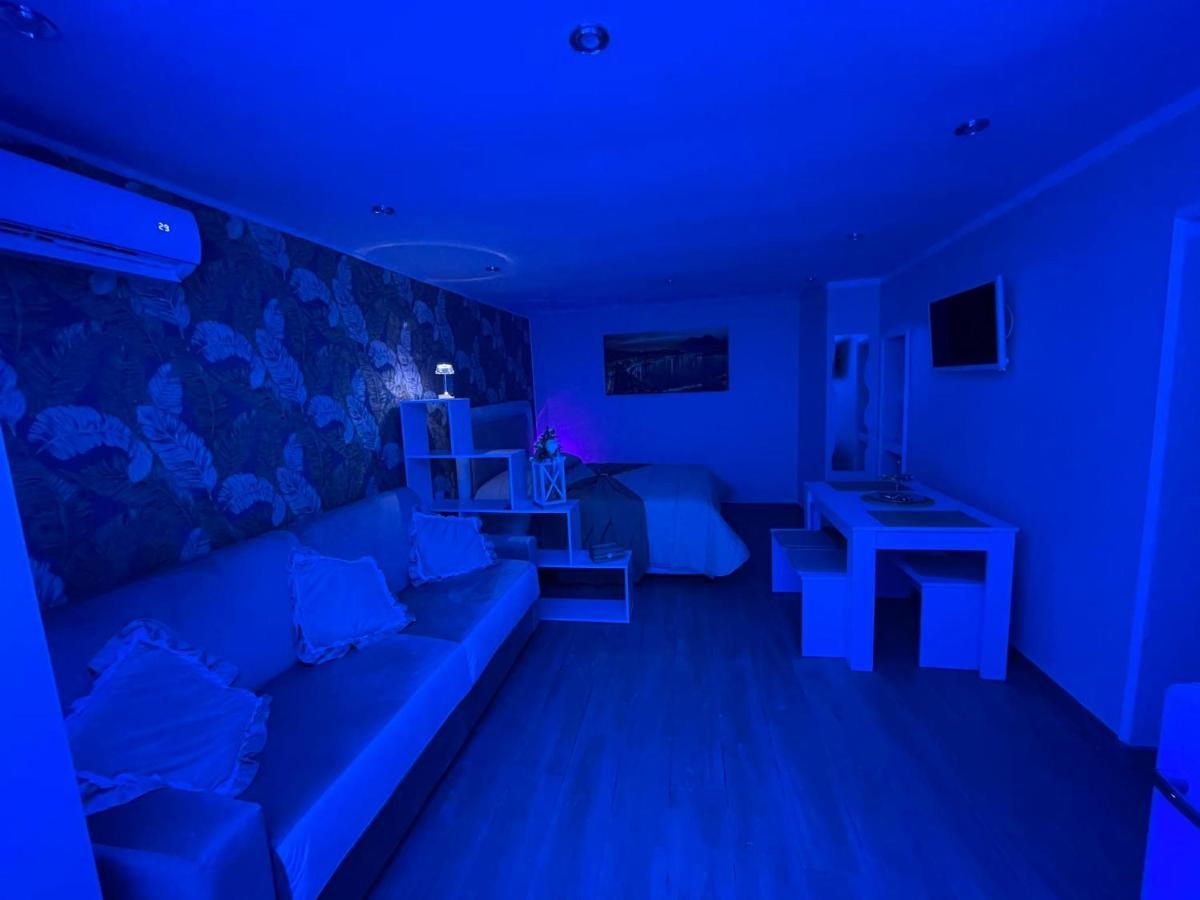 La Dimora Dei Sogni Sedil Capuano Home Suite Napoli Bagian luar foto