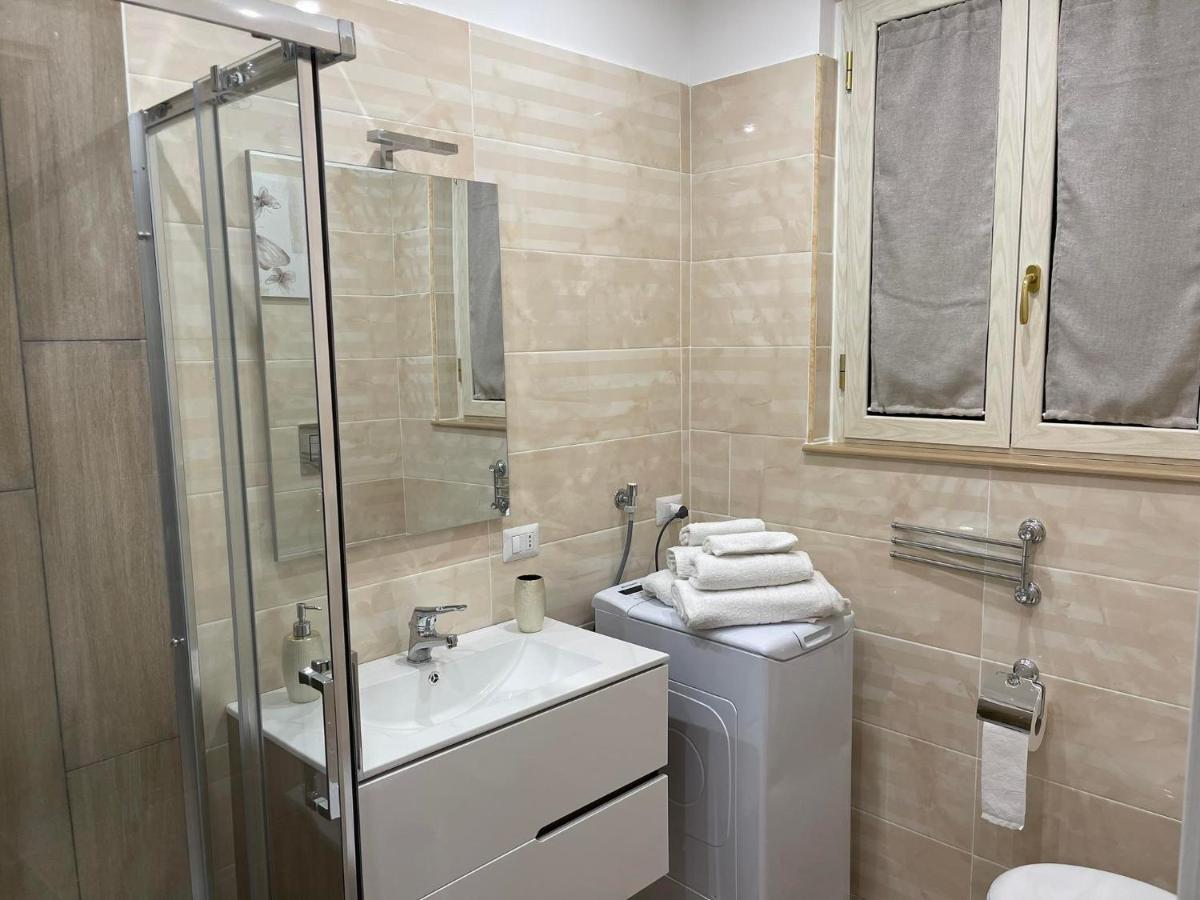 La Dimora Dei Sogni Sedil Capuano Home Suite Napoli Bagian luar foto