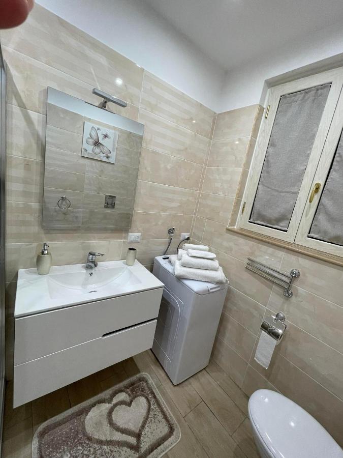 La Dimora Dei Sogni Sedil Capuano Home Suite Napoli Bagian luar foto