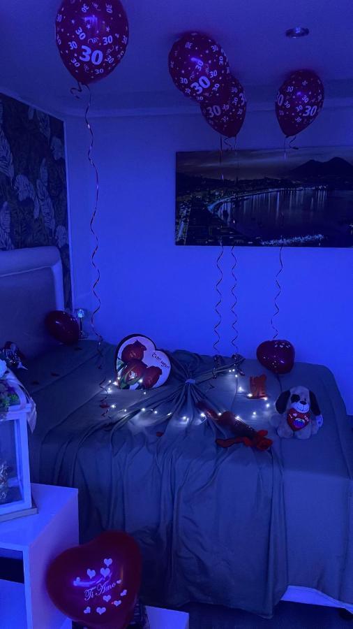 La Dimora Dei Sogni Sedil Capuano Home Suite Napoli Bagian luar foto
