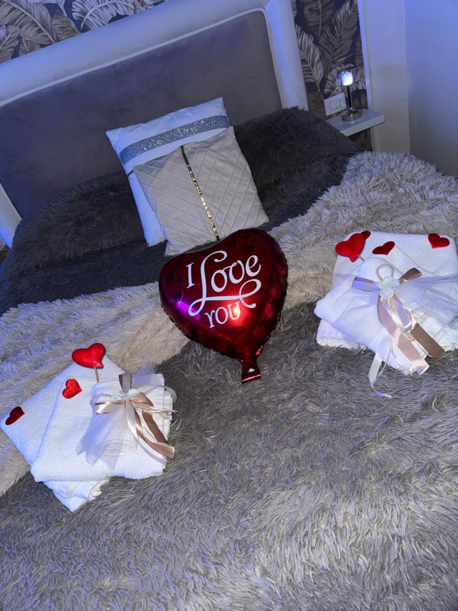 La Dimora Dei Sogni Sedil Capuano Home Suite Napoli Bagian luar foto